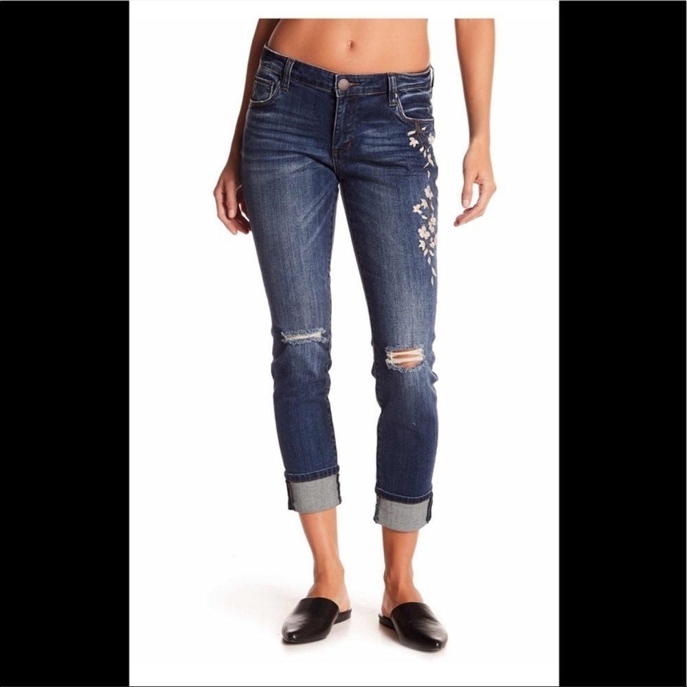 STS Blue Taylor Tomboy Embroidered Distressed Jeans Boho Floral Relaxed Size 27